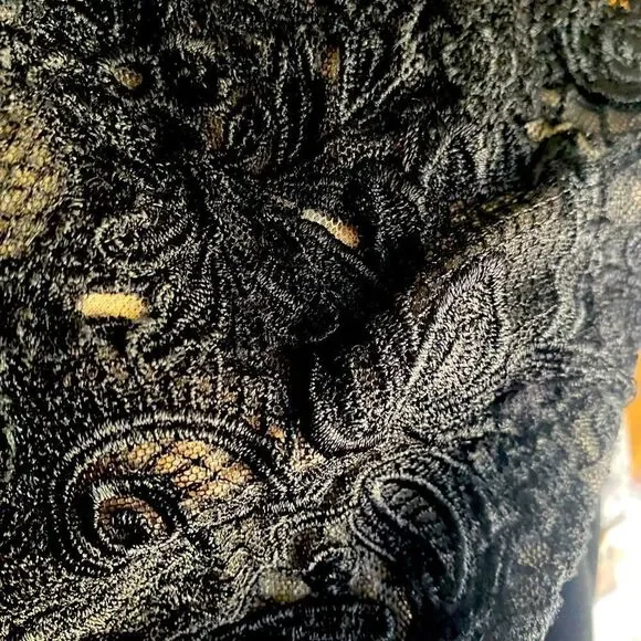 Badgley Mischka Sweetheart Lace Strapless Gown Size 6